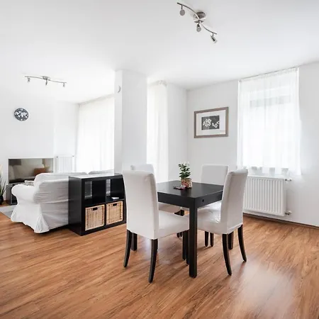 White Cascade Realty * Budapest