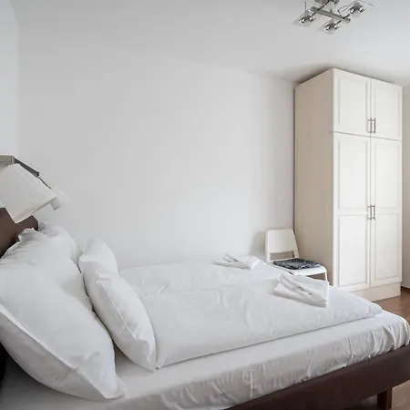 White Cascade Realty *