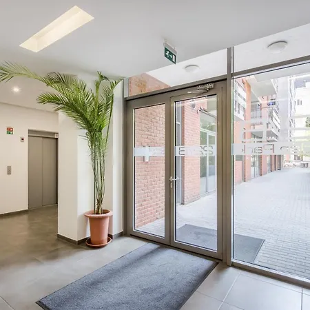 White Cascade Realty Budapest